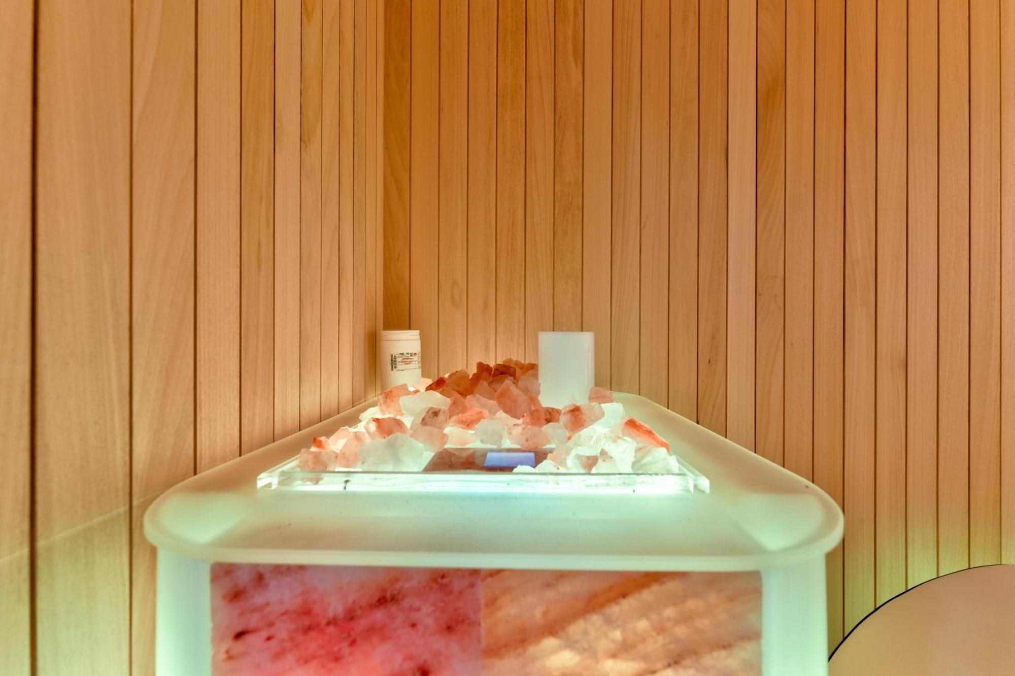 Golden Panorama & Wellness *